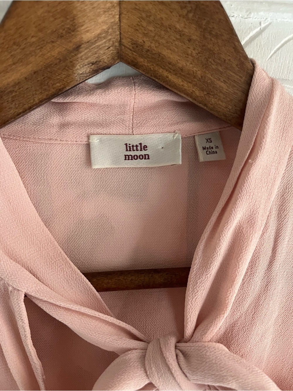 Aritzia Little Moon Blush Pink Tie Neck Puff Sleeve Blouse XS - Picture 2 of 4